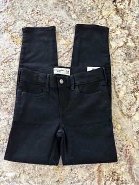 abercrombie kids Black Pull-On Jogger Pants